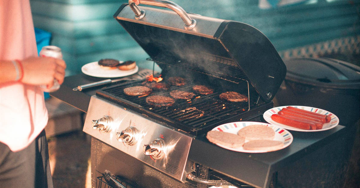 We Review The Best Liquid Propane Grills – Which Gas BBQ Grills Are Small, Portable & Perfect For Outdoors?